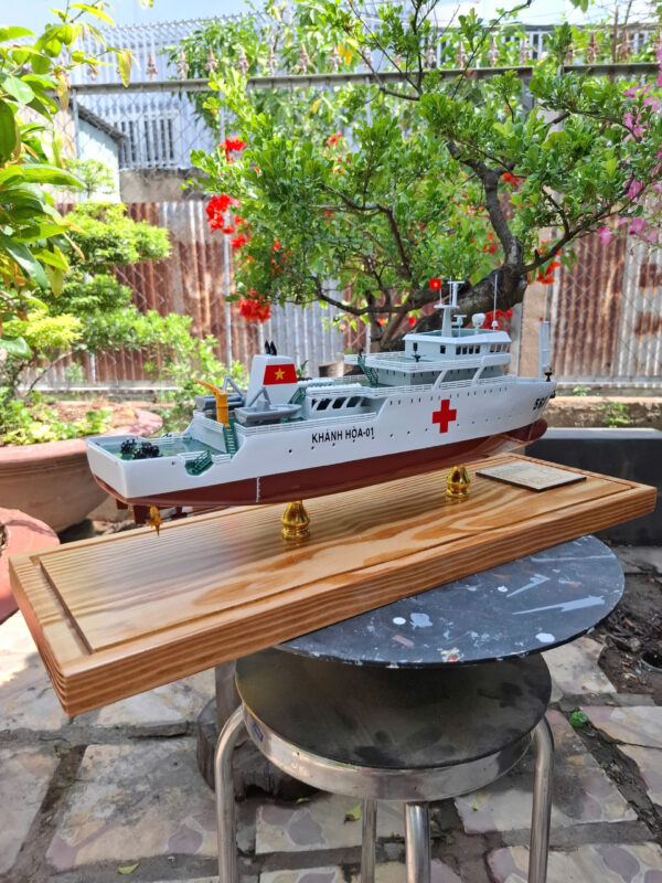 Tàu bệnh viện Khánh Hòa