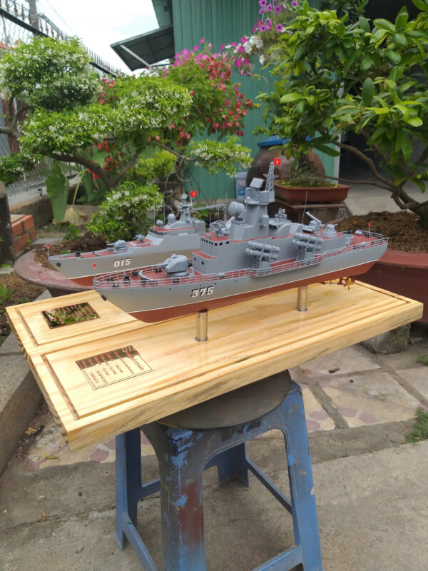 Tàu Gepard 015 & Molniya 375